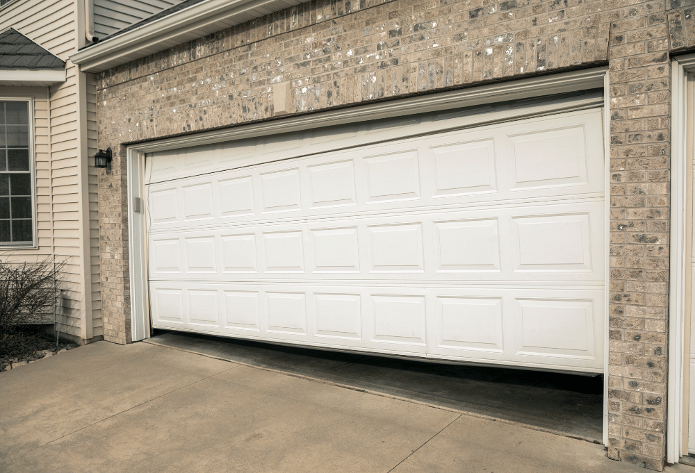 Garage door repair in Hampstead, NC